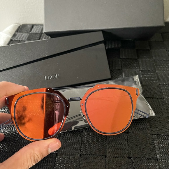 Dior Sunglasses - Picture 3 of 5